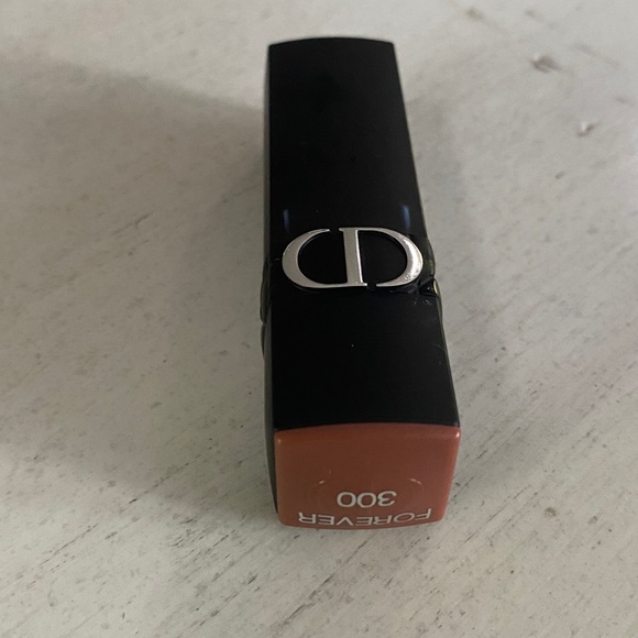 Dior Black and Silver Lipstick in shade 300 - Picture 2 of 3